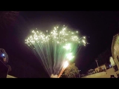 Покажите профессиональную большую пиротехнику 49 съемок испекут салюты фейерверков